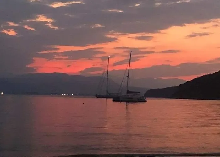 Of The Hill In Drepano-nafplio, Beautiful View Апартаменты *